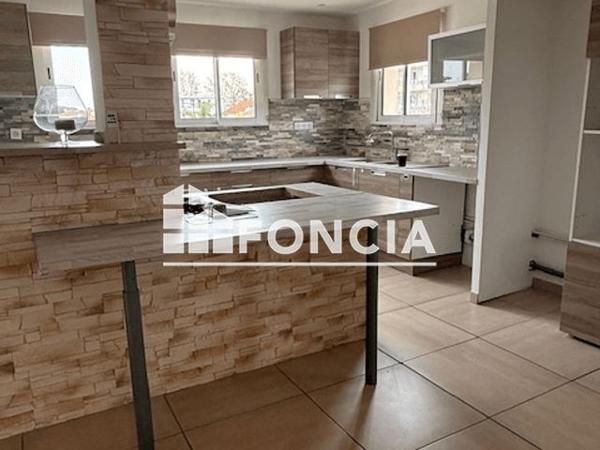 Location Appartement 3 pièces 82.58 m² - 199 AVENUE PABLO NERUDA La Seyne Sur Mer 83500