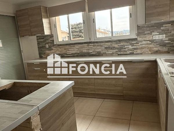 Location Appartement 3 pièces 82.58 m² - 199 AVENUE PABLO NERUDA La Seyne Sur Mer 83500