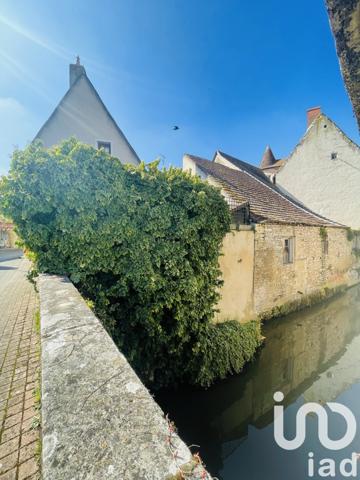 Demeure 7 pièces de 143 m² à Mézières-en-Brenne (36290)