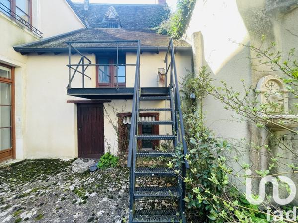 Demeure 7 pièces de 143 m² à Mézières-en-Brenne (36290)