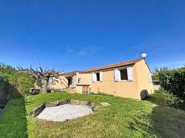 Maison de plain-pied 4 pièces à Mail avec terrasses