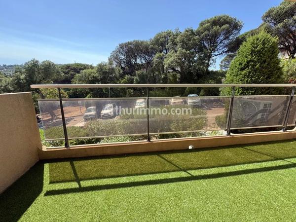 Vente                                                      Appartement
                        
                     3 pièces                      49 m2                     à Sainte-Maxime