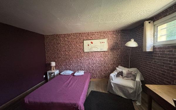 Maison à vendre    6 pièces •  Pont-l'Abbé-d'Arnoult