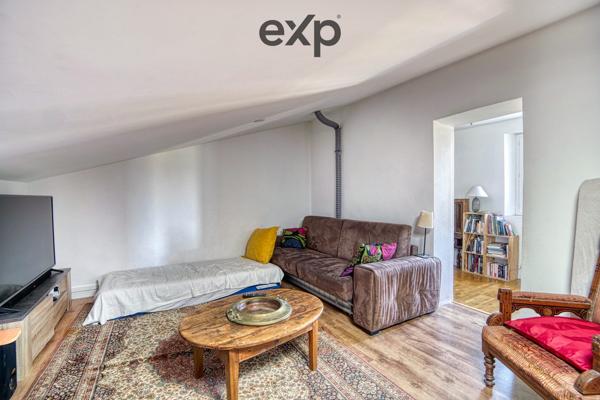 Superbe Maison de ville avec terrasse et 2 caves