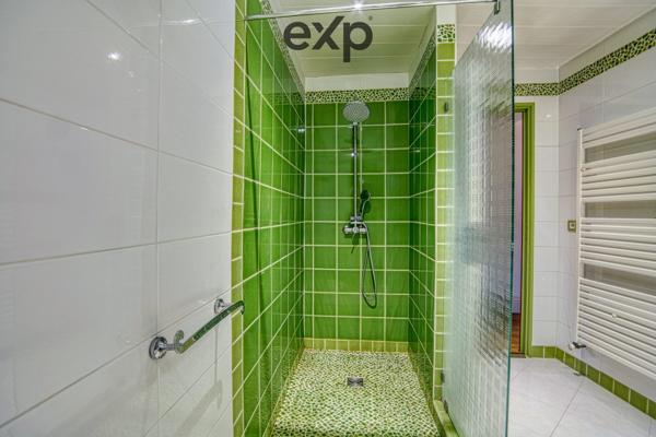 Superbe Maison de ville avec terrasse et 2 caves