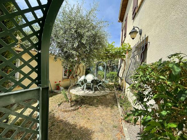 Maison - Emy lès Prés €499 000.00 ** - Ref : 978