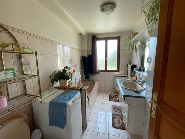 Maison - Emy lès Prés €499 000.00 ** - Ref : 978