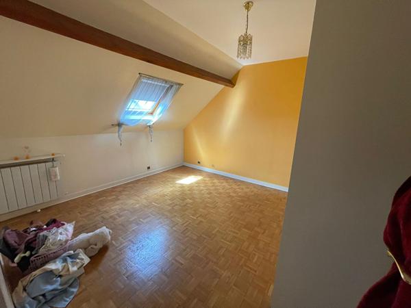 Maison - Emy lès Prés €499 000.00 ** - Ref : 978