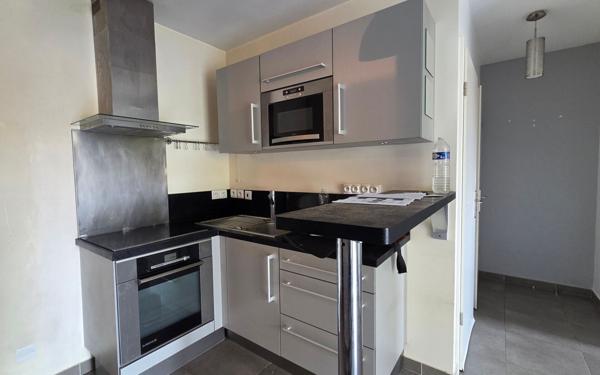 Appartement à vendre    2 pièces • 38,80 m2 Neuilly-Plaisance