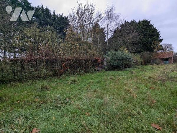 A VENDRE - Pas-de-Calais - AUCHY-LES-HESDIN - MAISON DE TYPE LONGERE AVEC DEPENDANCES A RENOVER...