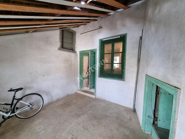 A vendre à LA MÉZIÈRE - MAISON 3 CHAMBRES DE 92m² - CENTRE-VILLE - POTENTIEL 5 chambres, 150m²