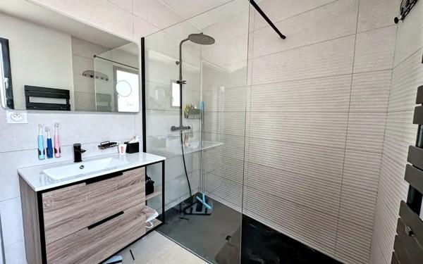 Maison à vendre    4 pièces •  Générac