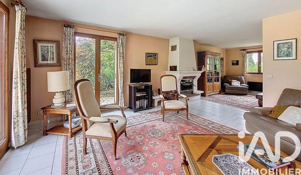 Maison à vendre 7 pièces 139,82 m² Mandres-les-Roses