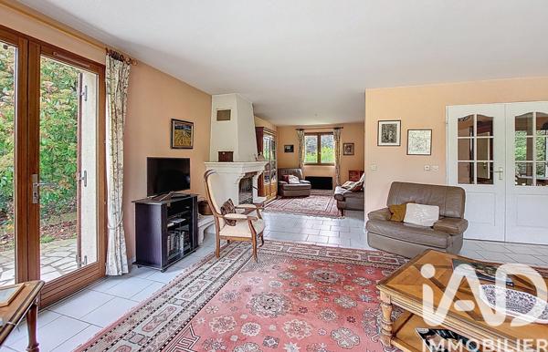 Maison à vendre 7 pièces 139,82 m² Mandres-les-Roses