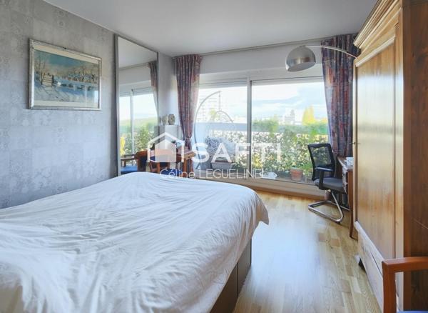 Idéal famille – T5  spacieux avec terrasse et vue dégagée à Marly-le-Roi+2 stationnements