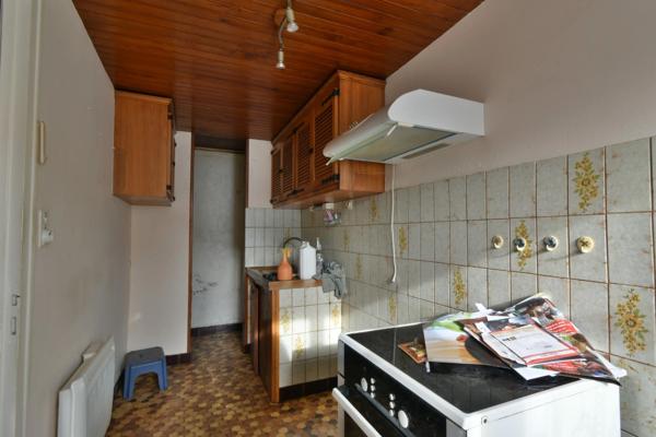 Maison avec jardin à moderniser.