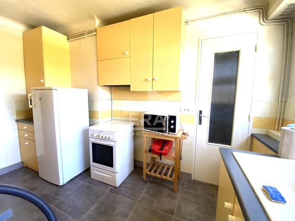 PAU - Centre ville : Appartement T3  79 m2 avec terrasse