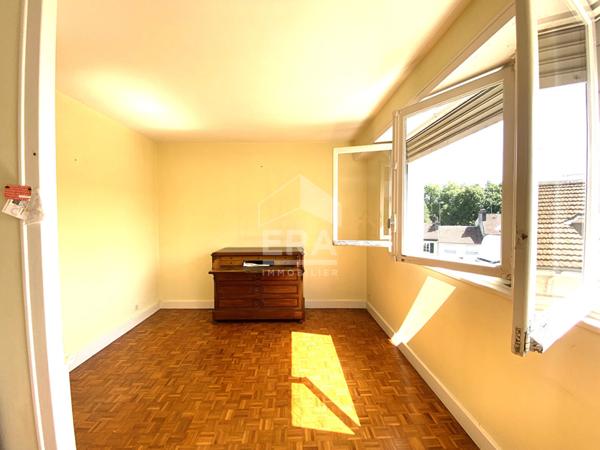 PAU - Centre ville : Appartement T3  79 m2 avec terrasse