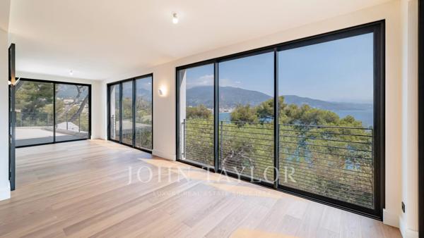 ROQUEBRUNE CAP MARTIN - LE CAP - VILLA VUE MER PANORAMIQUE - 6 CHAMBRES - PISCINE - APPARTEMENT INDEPENDANT