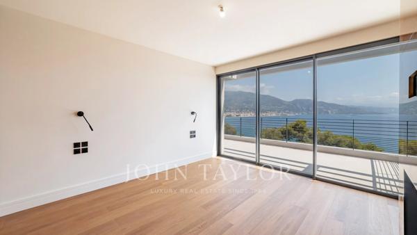 ROQUEBRUNE CAP MARTIN - LE CAP - VILLA VUE MER PANORAMIQUE - 6 CHAMBRES - PISCINE - APPARTEMENT INDEPENDANT