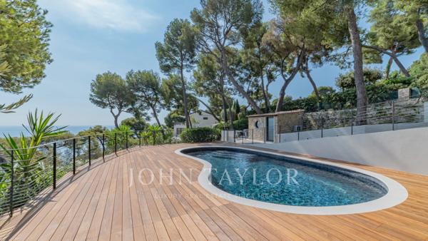 ROQUEBRUNE CAP MARTIN - LE CAP - VILLA VUE MER PANORAMIQUE - 6 CHAMBRES - PISCINE - APPARTEMENT INDEPENDANT
