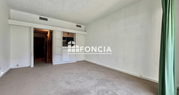 À vendre Studio 36 m² - Marseille 13008