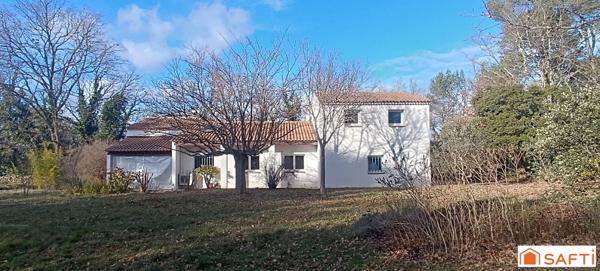 Jolie Maison sur terrain de 4000 m²