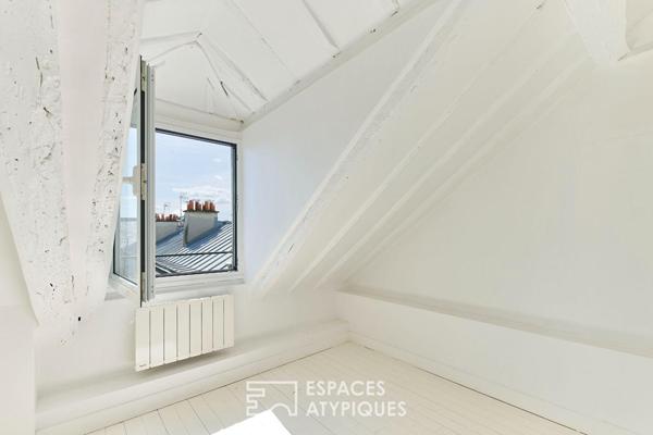 Dernier étage traversant proche Martyrs