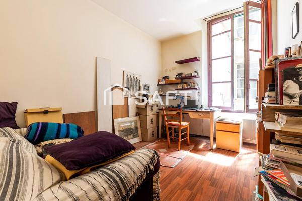 BORDEAUX SAINTE CROIX - APPARTEMENT 80M² - 2 CHAMBRES - PLACE DE PARKING + CELLIER