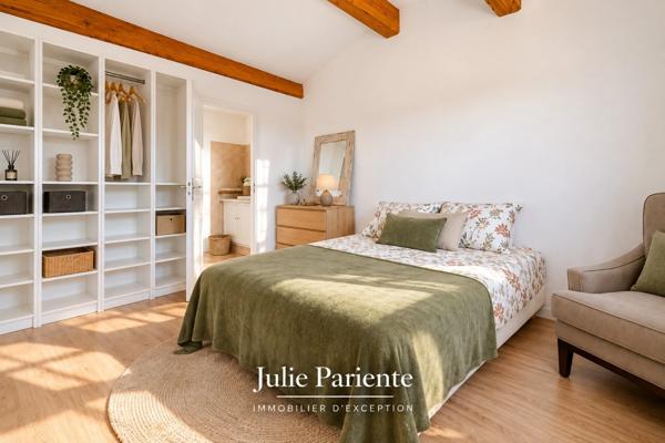 Propriété vue mer à vendre 6 pièces LA CIOTAT (13),1000 m2 terrain, piscine, pool house