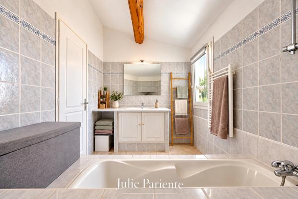Propriété vue mer à vendre 6 pièces LA CIOTAT (13),1000 m2 terrain, piscine, pool house