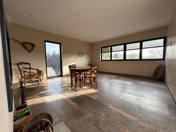 Maison avec jardin et garage