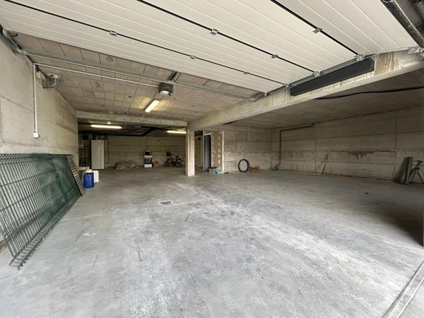 Maison avec jardin et garage