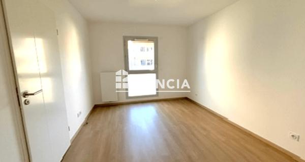 À vendre Appartement 4 pièces 87.6 m² - Bons-en-chablais 74890