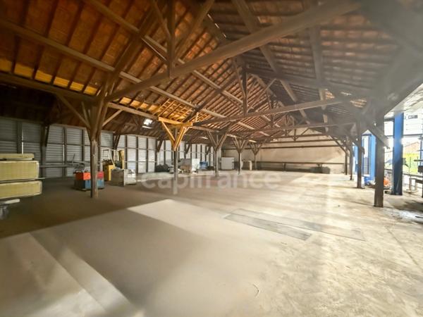 Local/bureau à louer LE CREUSOT (71)