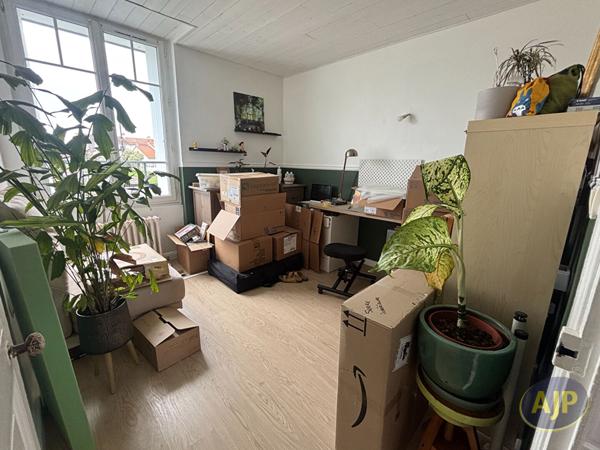 Location maison La Roche Sur Yon : 900 € - AJP Immobilier La Roche-sur-Yon