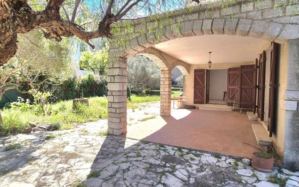 Maison à vendre    5 pièces • 130 m2 La Garde