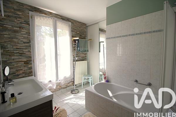 Maison à vendre 6 pièces 112 m² Villecresnes