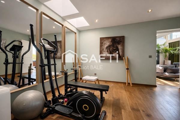 Contemporary villa near Escalet beach