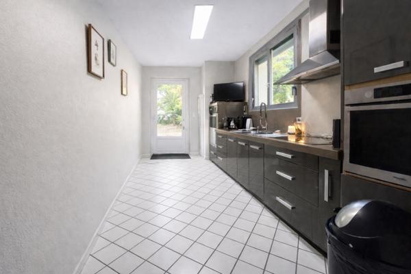 Maison en pierre de caractère - 324 m2 - Colayrac St Cirq
