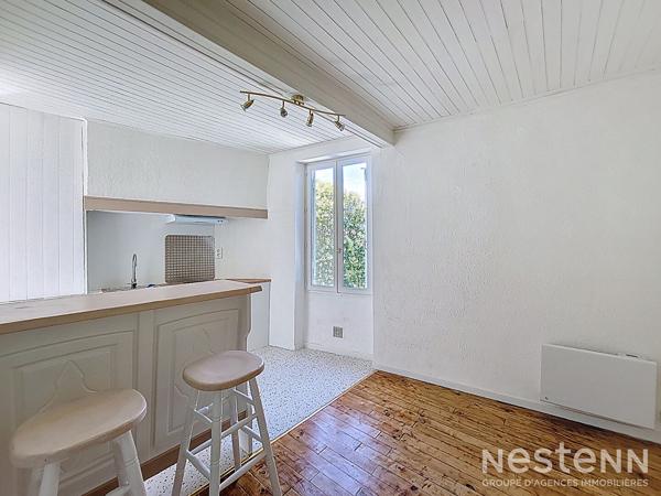 A Louer Maison de ville de 48 m² type T2  proche des commerces et commodités à pieds