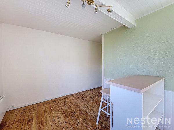 A Louer Maison de ville de 48 m² type T2  proche des commerces et commodités à pieds