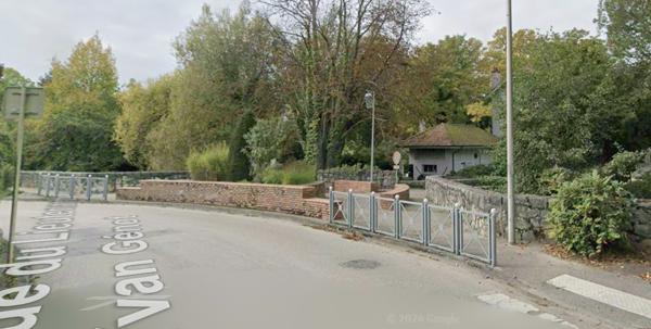 Maison
         5 pièces
        - 150 m² 660 000 € *