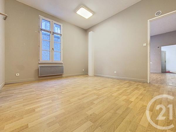 Appartement F4 à vendre  4 pièces - 80 m 2   ROCHEFORT  - 17