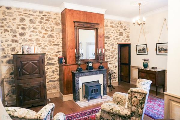 Somptueux Hôtel particulier du XIXe siècle, au coeur du parc naturel du Périgord vert.