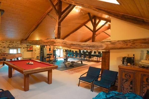 Somptueux Hôtel particulier du XIXe siècle, au coeur du parc naturel du Périgord vert.