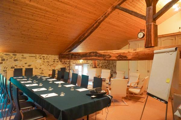 Somptueux Hôtel particulier du XIXe siècle, au coeur du parc naturel du Périgord vert.