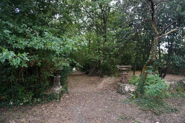 Somptueux Hôtel particulier du XIXe siècle, au coeur du parc naturel du Périgord vert.