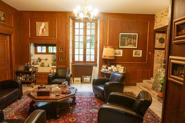 Somptueux Hôtel particulier du XIXe siècle, au coeur du parc naturel du Périgord vert.