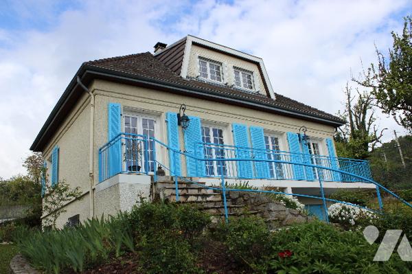 Ceyrat, limite Beaumont et Clermont-Sud, au calme, non isolée, pavillon en très bon état